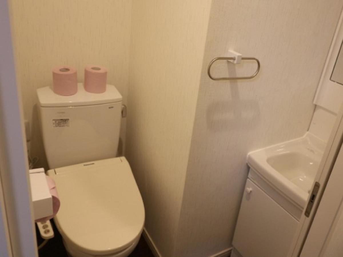Mr. Kinjo In Makishi Aparthotel Naha Room photo