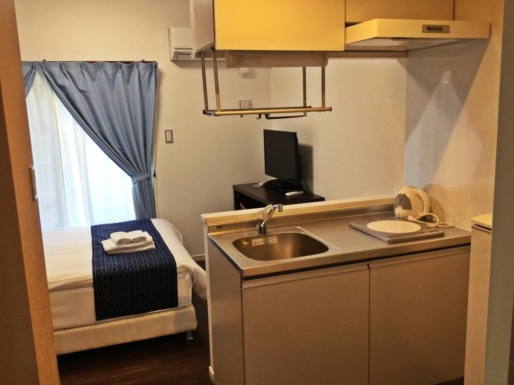 Mr. Kinjo In Makishi Aparthotel Naha Exterior photo